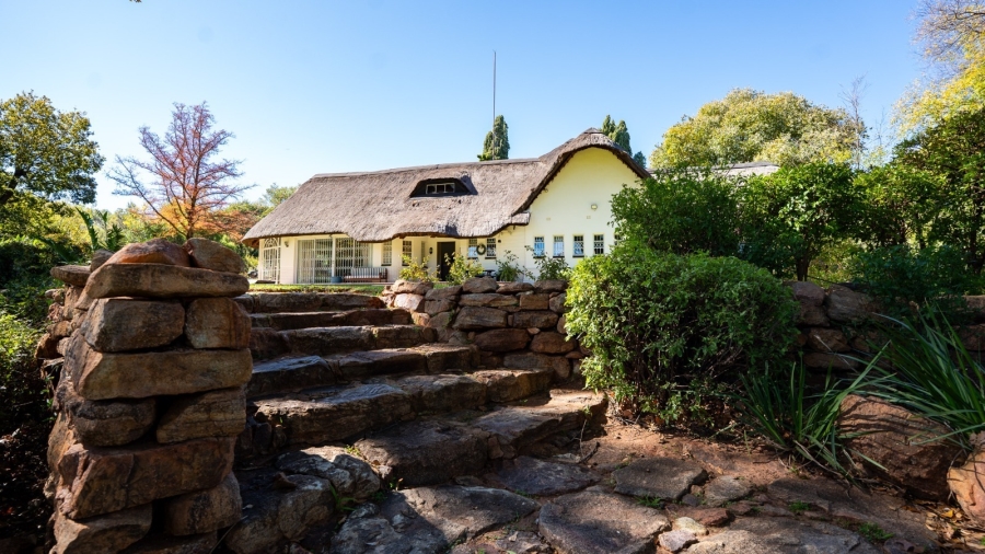 4 Bedroom Property for Sale in Wilkoppies North West